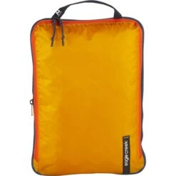 Eagle Creek Pack-It™ Isolate Compression Cube M - Sahara Yellow -Eagle Creek eagle creek pack it isolate compression cube m sahara yellow 01 906353