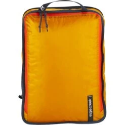 Eagle Creek Pack-It™ Isolate Compression Cube M - Sahara Yellow -Eagle Creek eagle creek pack it isolate compression cube m sahara yellow 04 906356