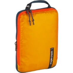 Eagle Creek Pack-It™ Isolate Compression Cube Set S/M - Sahara Yellow -Eagle Creek eagle creek pack it isolate compression cube s sahara yellow 02 906278